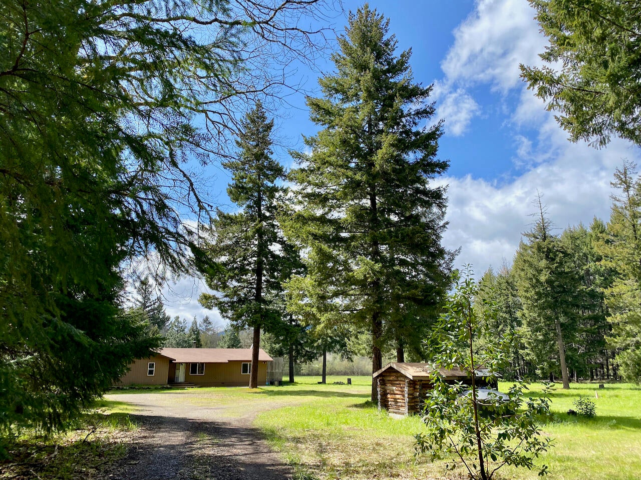 995 Indian Creek Road Selma, OR 97538 - Photo 1 of 24 995 Indian Creek Rd