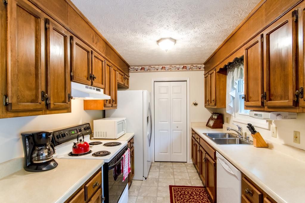 471 Calista Road White House, TN 37188 - Photo 11 of 25 Kitchen 2