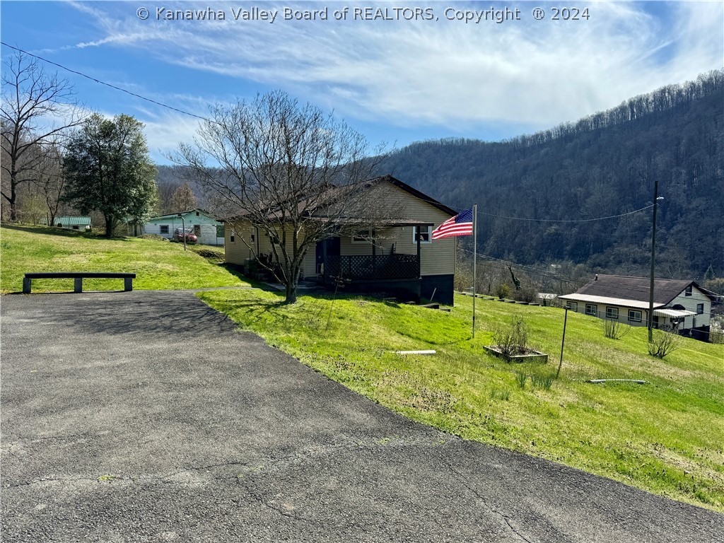 573 Church Hill Road Seth, WV 25181 - Photo 1 of 32 Gallery Image 1