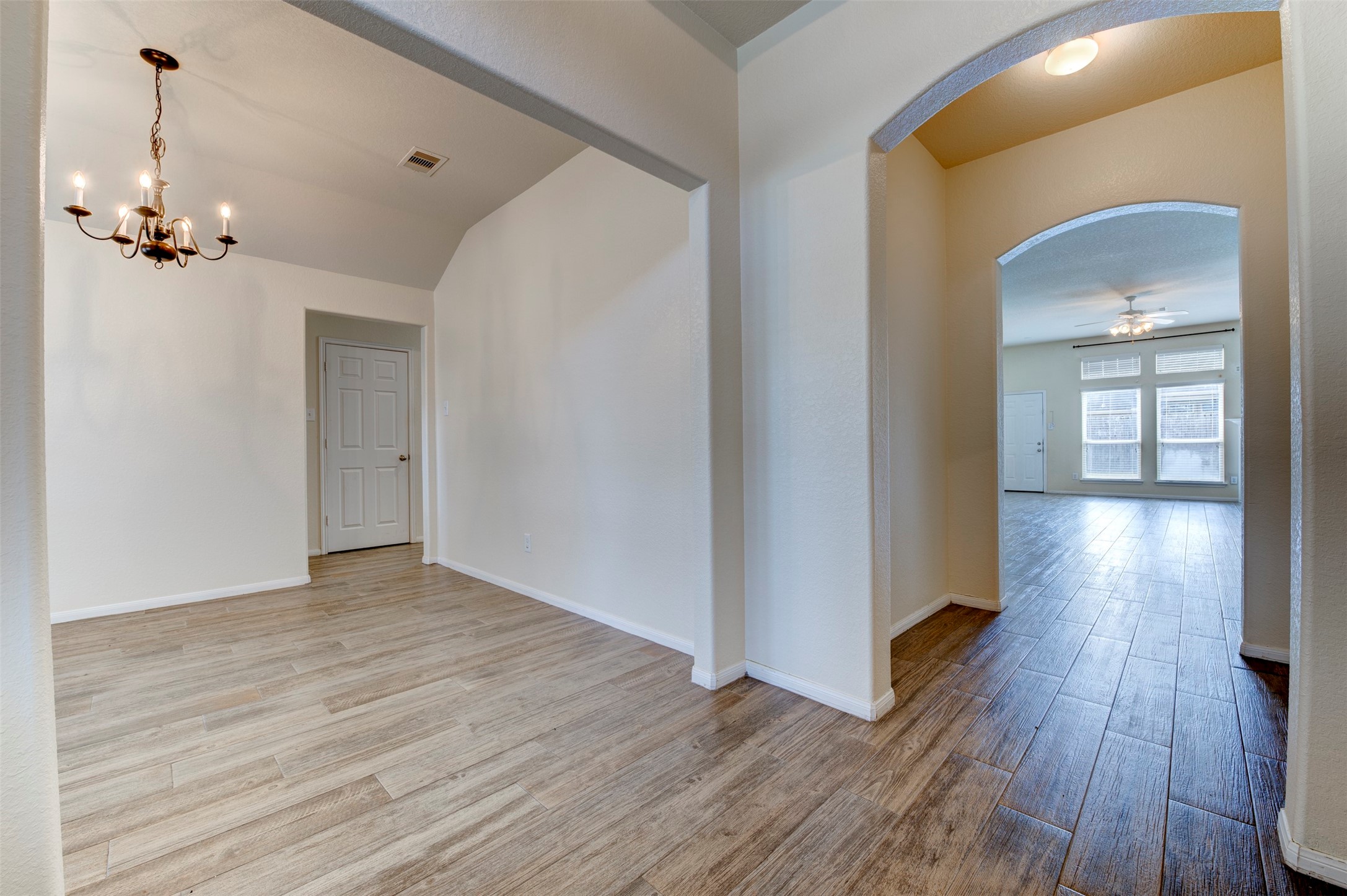 3314 Single Ridge Way Katy, TX 77493 - Photo 11 of 24 Front door entry view looking into the dining room and entry to living room