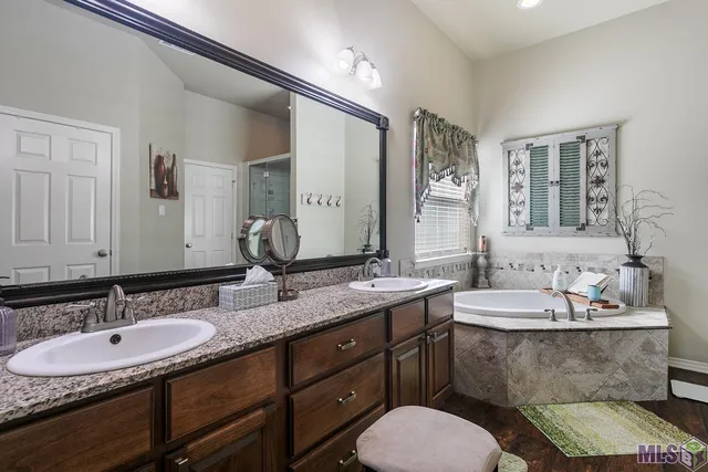 $500,000 | 21161 Waterfront E Drive, Maurepas, LA 70449