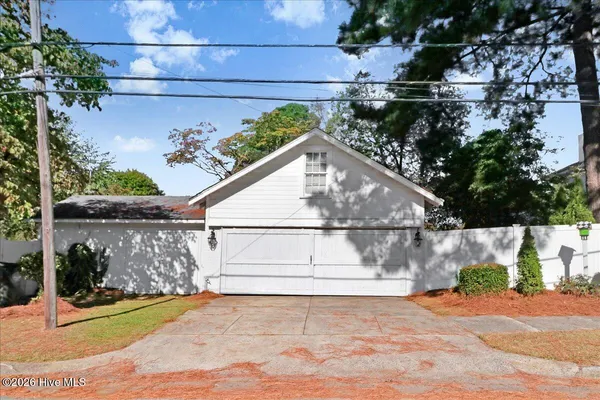 $510,000 | 501 West Main Street, Mount Olive, NC 28365