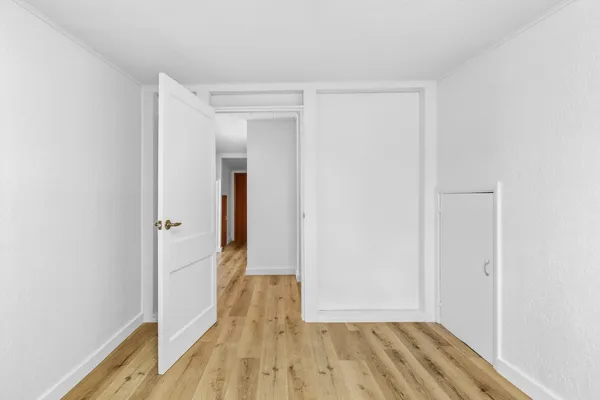 $215,000 | 2501 20th Avenue, Rock Island, IL 61201