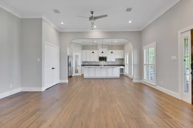 $499,500 | 930 Paradise Drive, Coldspring, TX 77331