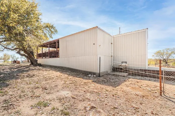 $130,000 | 124 Lohn Street, Brady, TX 76825