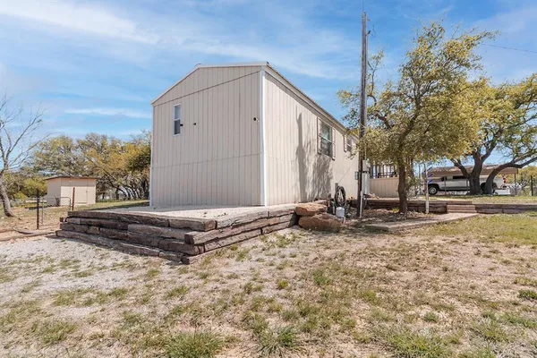 $130,000 | 124 Lohn Street, Brady, TX 76825