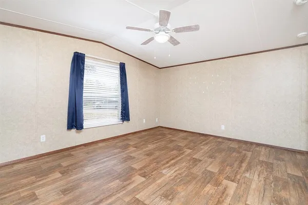 $130,000 | 124 Lohn Street, Brady, TX 76825