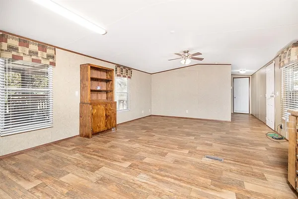 $130,000 | 124 Lohn Street, Brady, TX 76825