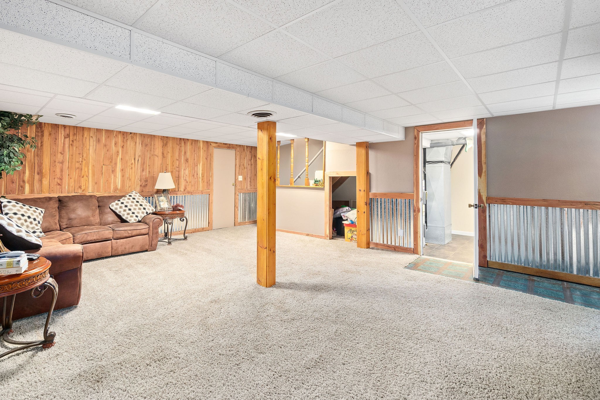 333 Dean Road Clarksville, TN 37040 - Photo 24 of 30 a view of livingroom with furniture and lounge chair
