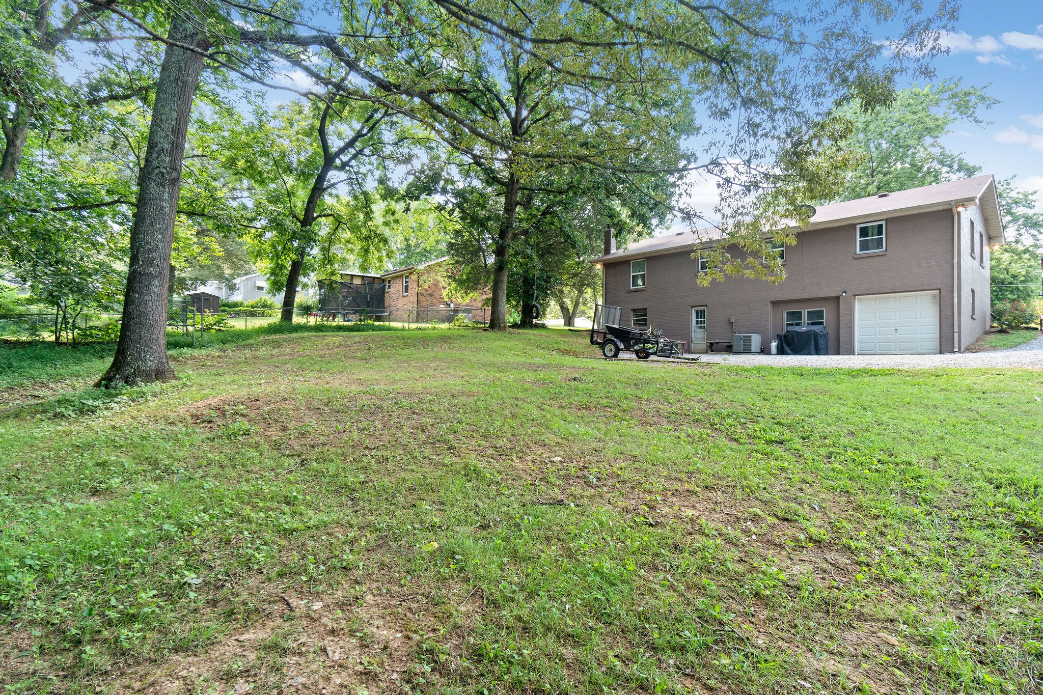 333 Dean Road Clarksville, TN 37040 - Photo 29 of 30 front view of a house with a yard