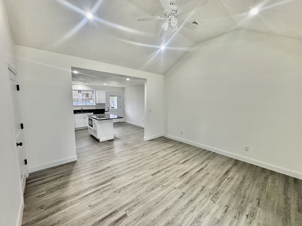 109 Navy Yard Road Dracut, MA 01826 - Photo 9 of 23