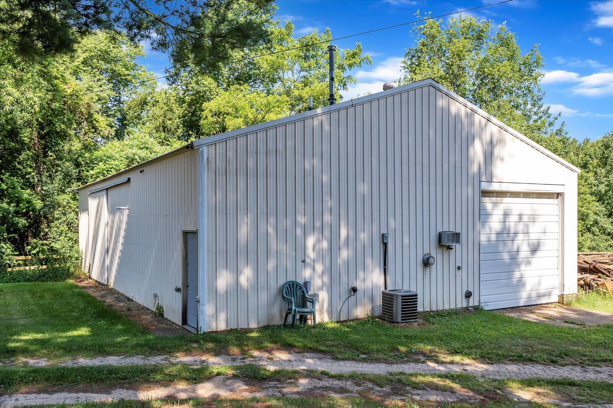 5255 Halbert Road Battle Creek, MI 49017 - Photo 20 of 49 37-5255-Halbert-Rd-WindowStill-Real-Esta