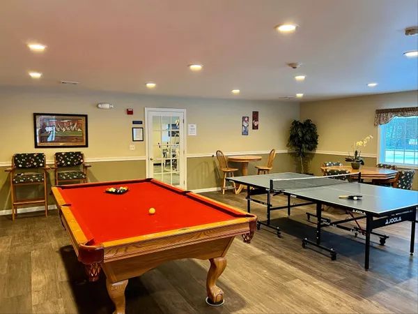 $2,190 | 55 Greenview Drive, Manchester, NH 03102