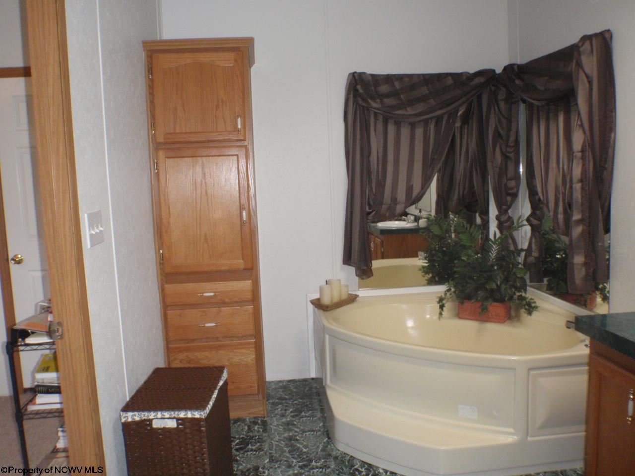 155 Moran Road Kingwood, WV 26537 - Photo 9 of 11 Gallery Image 9