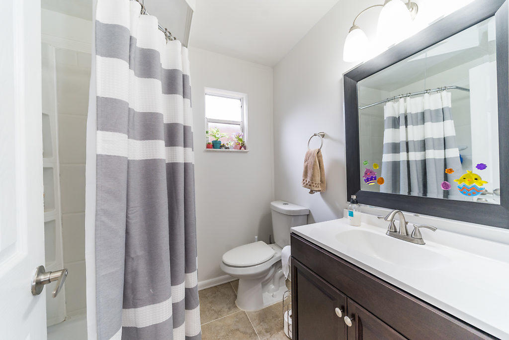 129 Banyan Circle Jupiter, FL 33458 - Photo 11 of 31 011-129BanyanCircle-Jupiter-FL-small