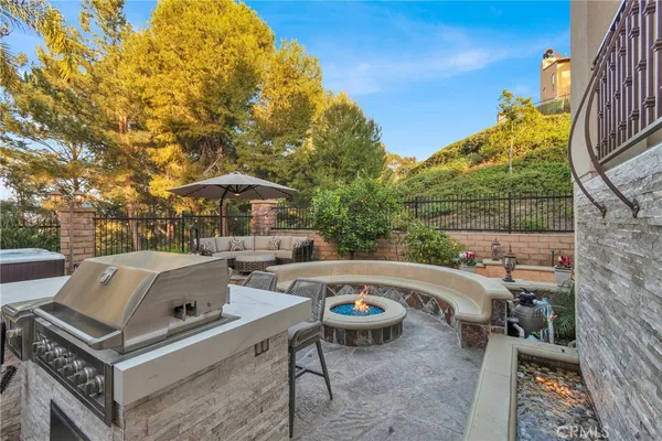 $1,595,800 | 347 Tall Oak, Irvine, CA 92603