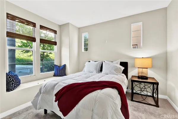 $1,595,800 | 347 Tall Oak, Irvine, CA 92603