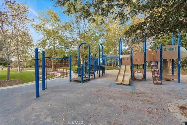 $1,595,800 | 347 Tall Oak, Irvine, CA 92603