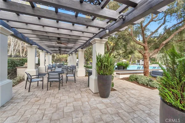 $1,595,800 | 347 Tall Oak, Irvine, CA 92603