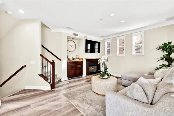 $1,595,800 | 347 Tall Oak, Irvine, CA 92603