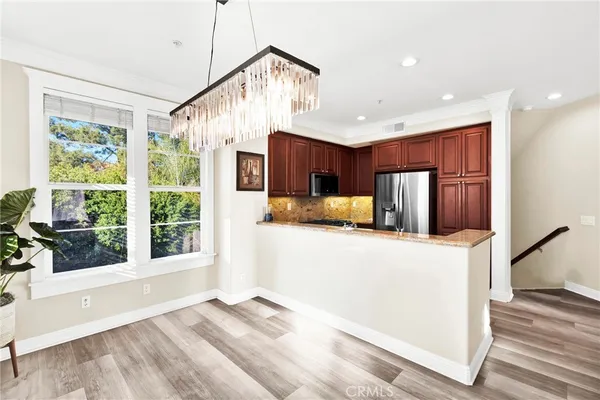 $1,595,800 | 347 Tall Oak, Irvine, CA 92603