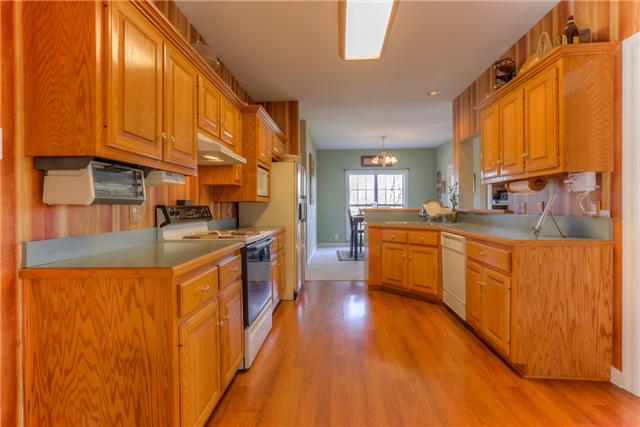 3569 Bethlehem Road Springfield, TN 37172 - Photo 11 of 20 Kitchen