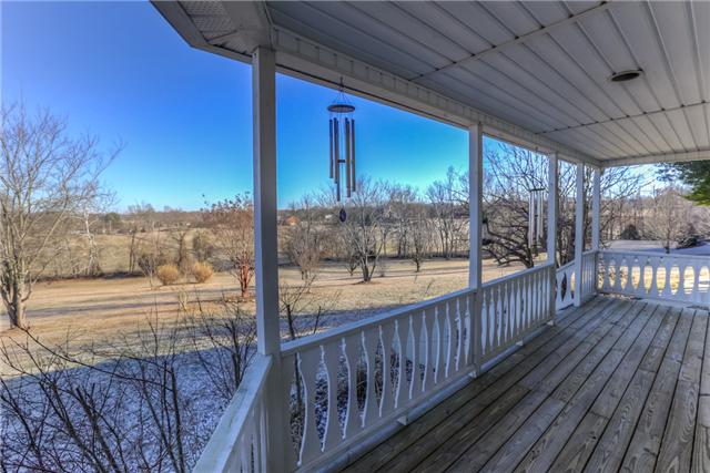 3569 Bethlehem Road Springfield, TN 37172 - Photo 5 of 20 Front porch view