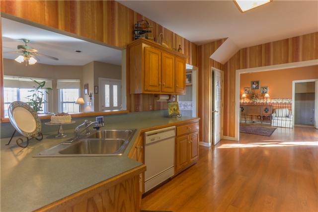 3569 Bethlehem Road Springfield, TN 37172 - Photo 10 of 20 KItchen