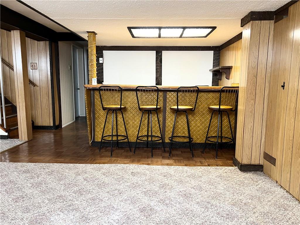 233 Reed Street Lower Burrell, PA 15068 - Photo 33 of 40 Bar area in game room.