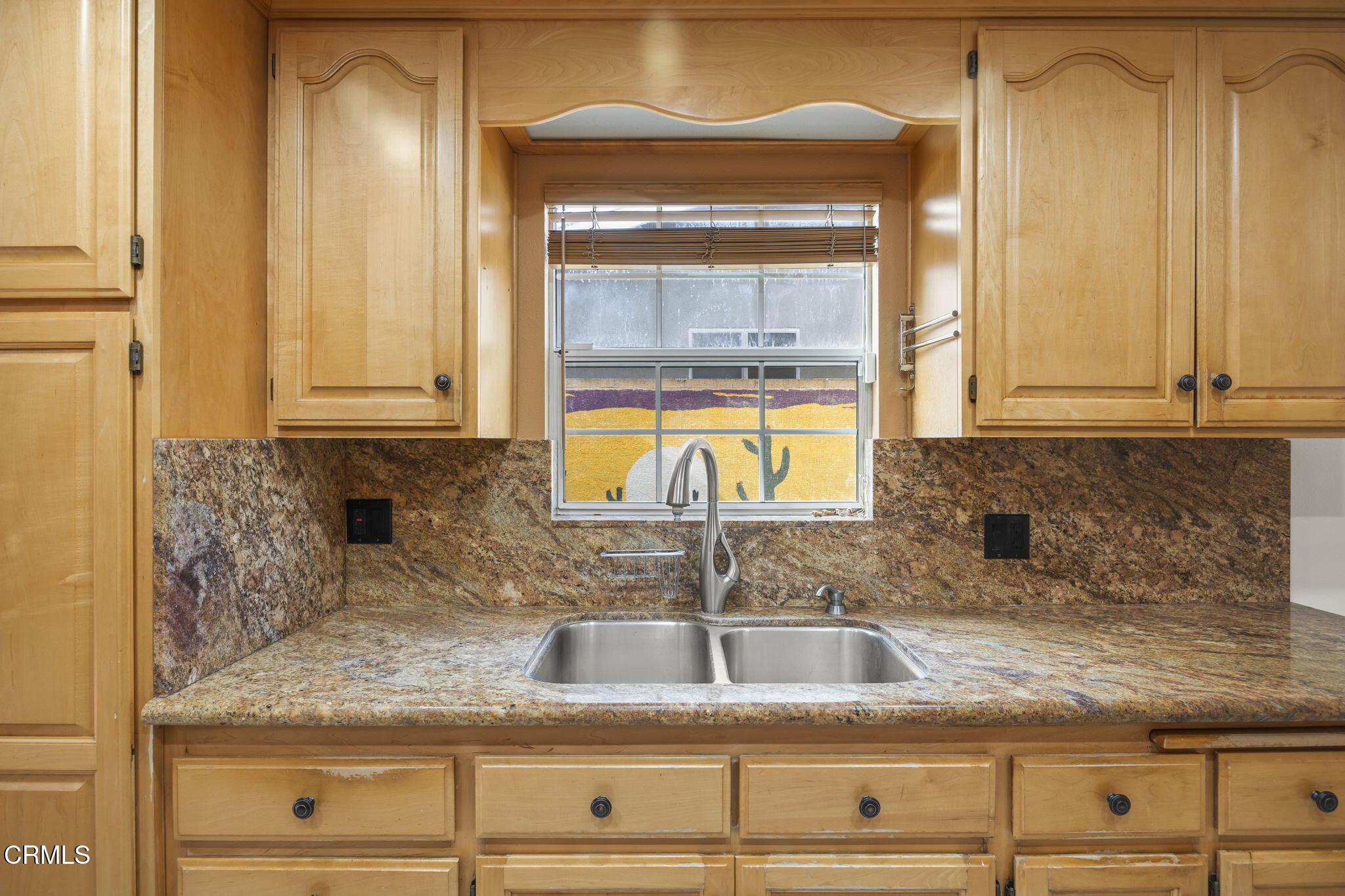 1014 Denver Place Oxnard, CA 93033 - Photo 18 of 48 19-web-or-mls-Upmarketmedia_1014Den-72