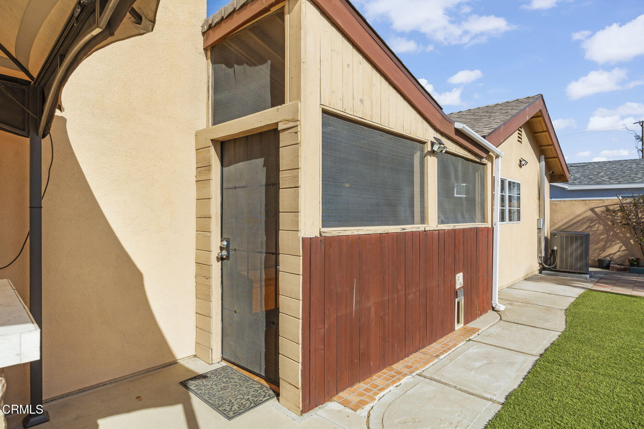 1014 Denver Place Oxnard, CA 93033 - Photo 41 of 48 41-web-or-mls-Upmarketmedia_1014Den-155