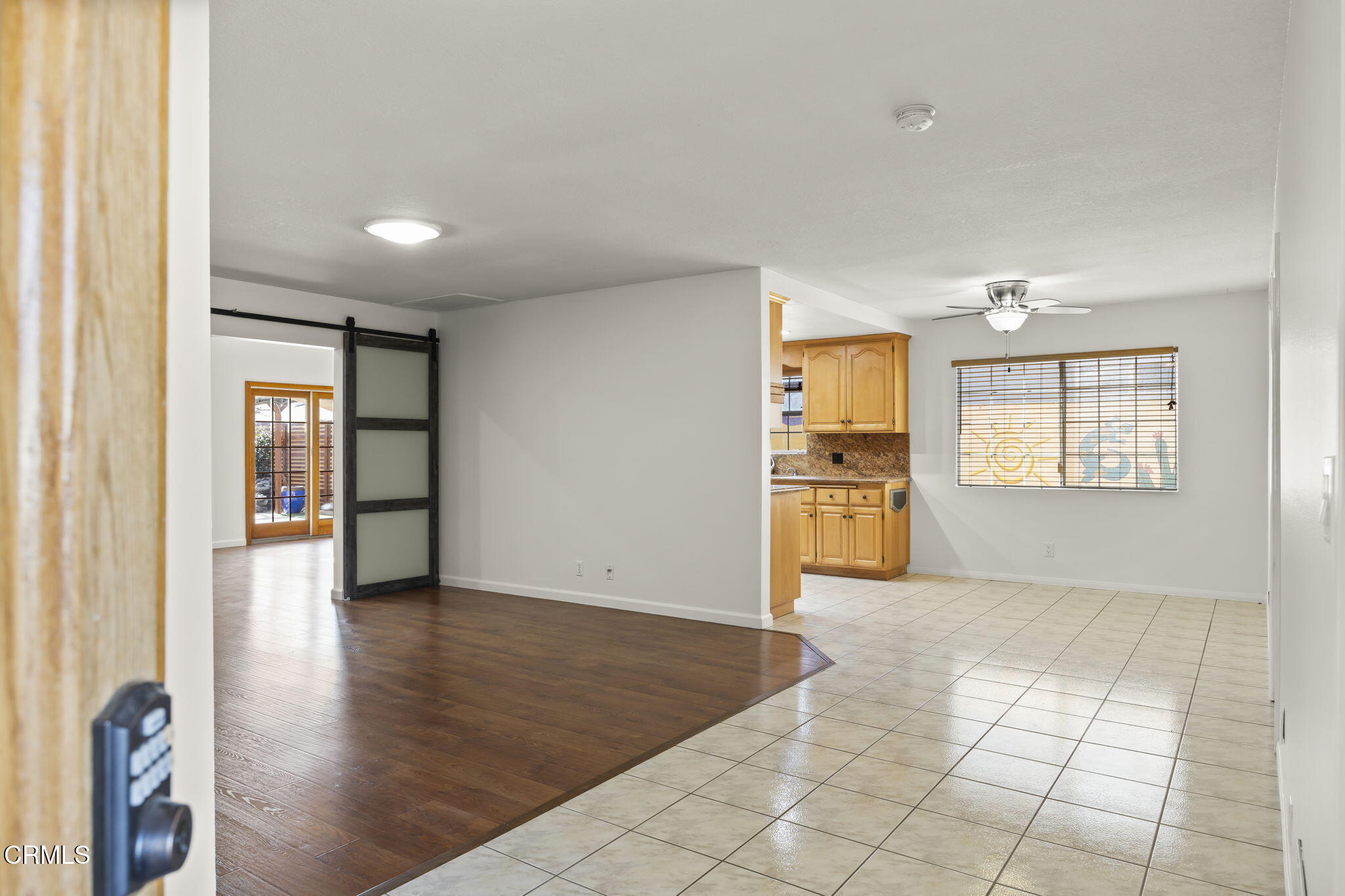 1014 Denver Place Oxnard, CA 93033 - Photo 6 of 48 7-web-or-mls-Upmarketmedia_1014Den-24