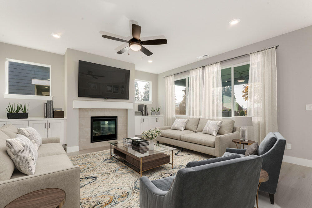 60940 Southeast Apollo Place Bend, OR 97702 - Photo 2 of 22 MP3-Benjamin-E-Classic-2024-GreatRoom