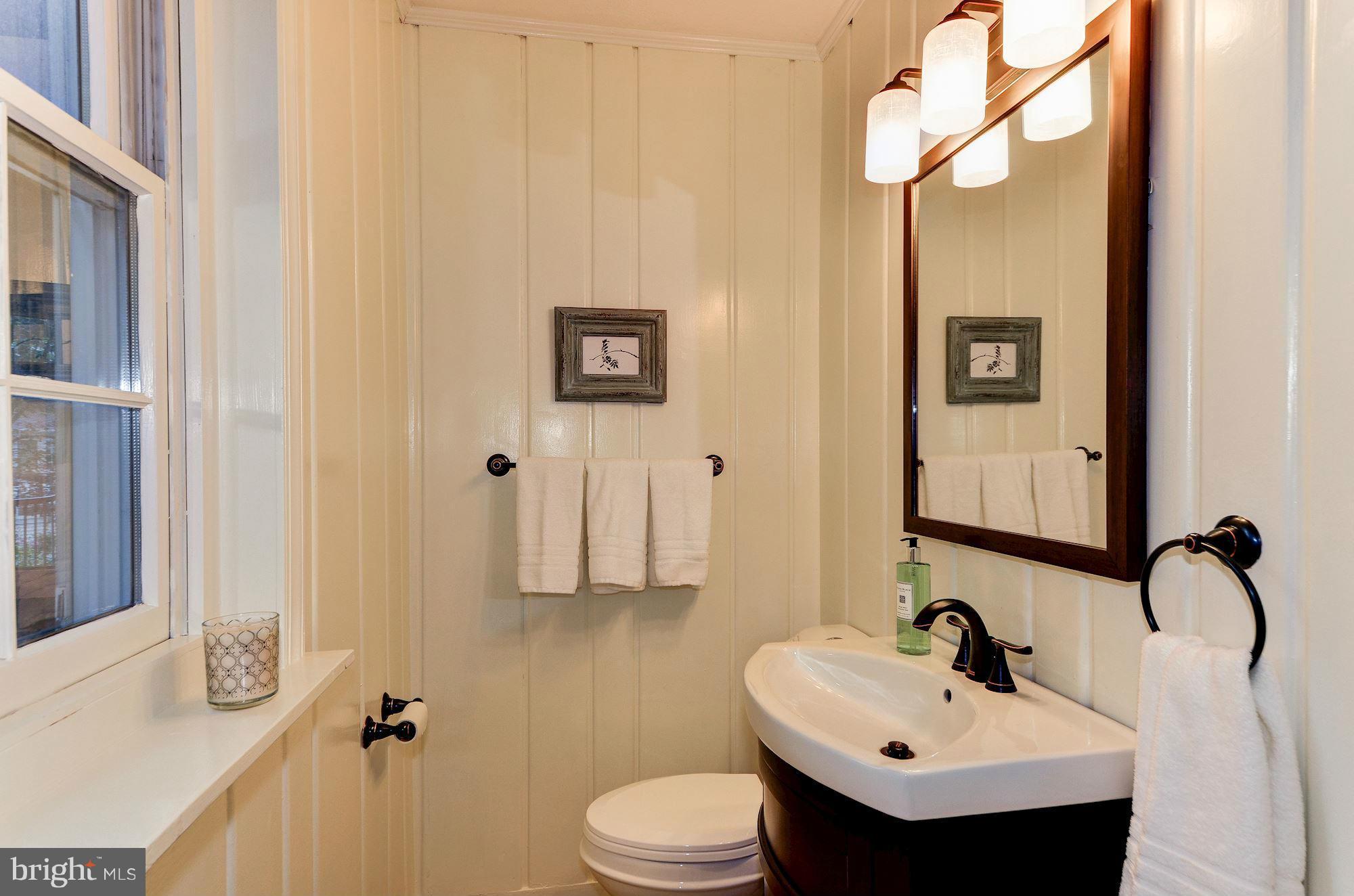 4756 Reservoir Road Northwest Washington, DC 20007 - Photo 18 of 30 Bath