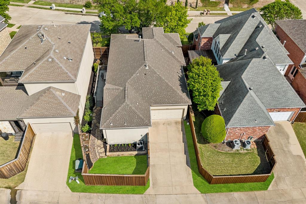 3309 Ricci Lane Irving, TX 75062 - Photo 28 of 36 Aerial perspective of suburban area