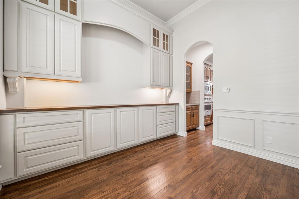 3309 Ricci Lane Irving, TX 75062 - Photo 7 of 36