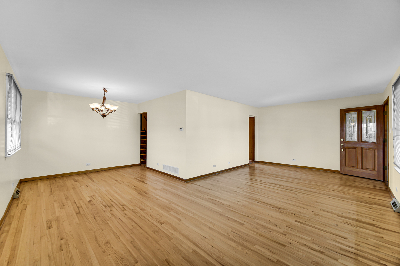 2042 West Spring Ridge Drive Arlington Heights, IL 60004 - Photo 2 of 25