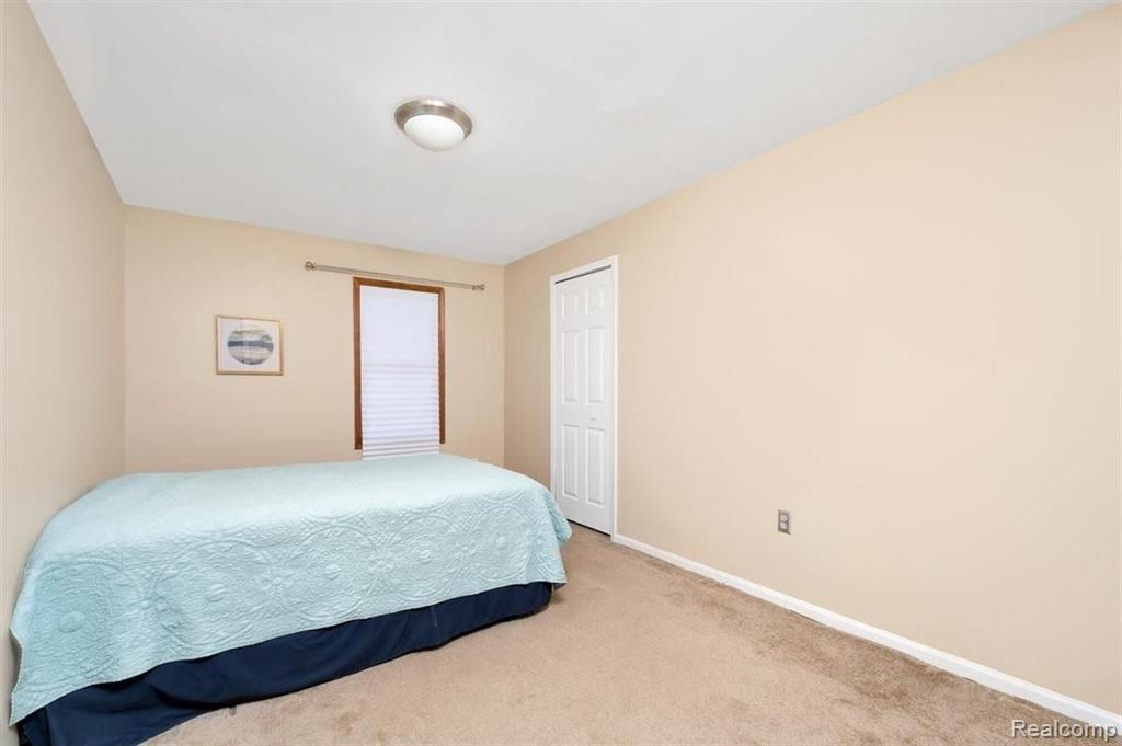 1180 Harding Avenue Rochester Hills, MI 48307 - Photo 12 of 17
