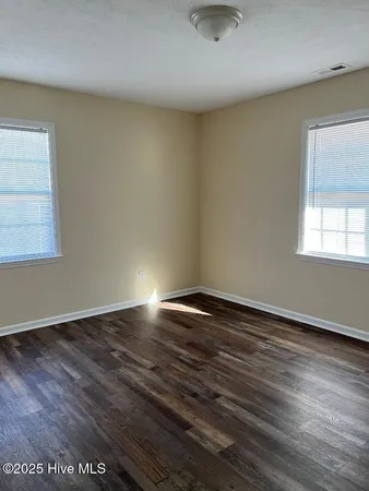 $1,850 | 1646 New Bern Street, Newport, NC 28570