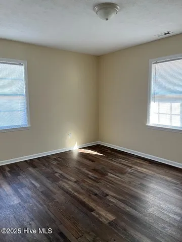 $1,950 | 1646 New Bern Street, Newport, NC 28570