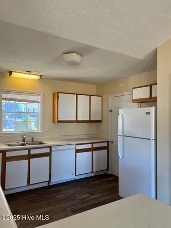 $1,850 | 1646 New Bern Street, Newport, NC 28570