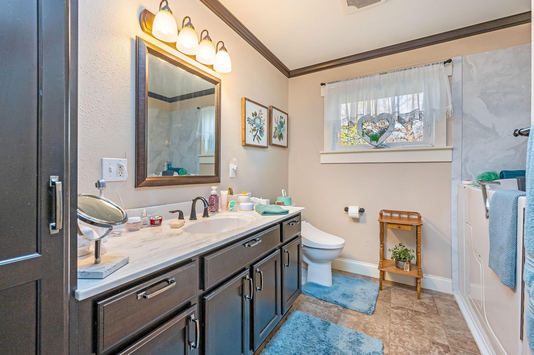 110 Circle Drive Jackson, MN 56143 - Photo 14 of 36