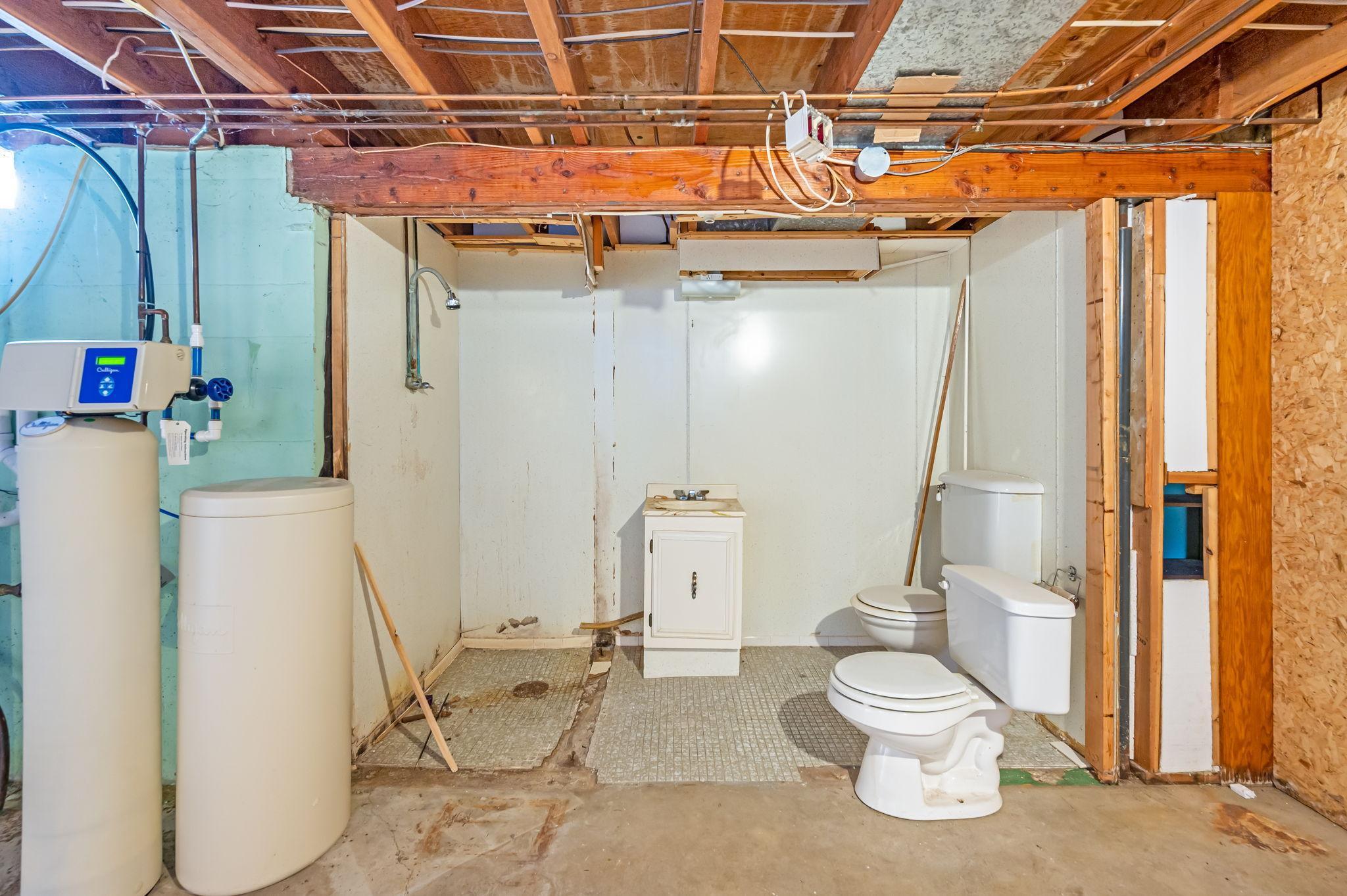 110 Circle Drive Jackson, MN 56143 - Photo 23 of 36