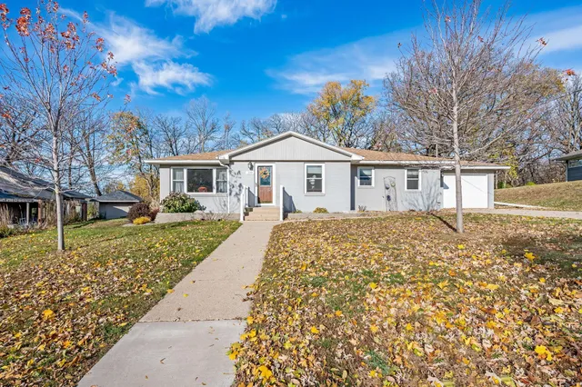 $199,900 | 110 Circle Drive, Jackson, MN 56143