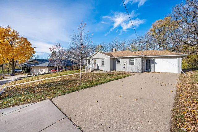 $199,900 | 110 Circle Drive, Jackson, MN 56143