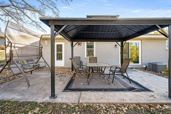 $199,900 | 110 Circle Drive, Jackson, MN 56143