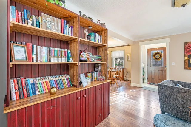 $199,900 | 110 Circle Drive, Jackson, MN 56143