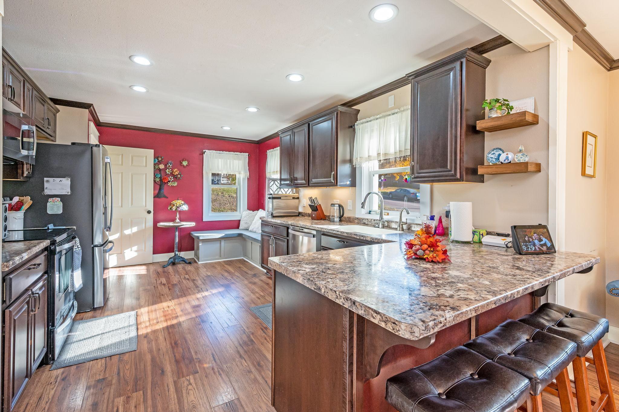 110 Circle Drive Jackson, MN 56143 - Photo 8 of 36