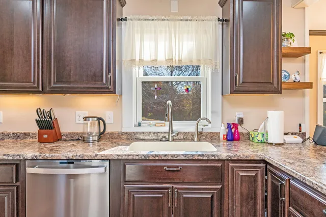 $199,900 | 110 Circle Drive, Jackson, MN 56143