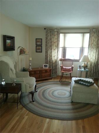 31 Barton Road Foxboro, MA 02035 - Photo 3 of 15 Gallery Image 3